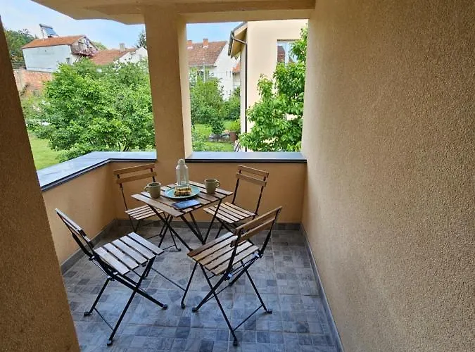 Bambi 2 Апартаменты Сокобаня